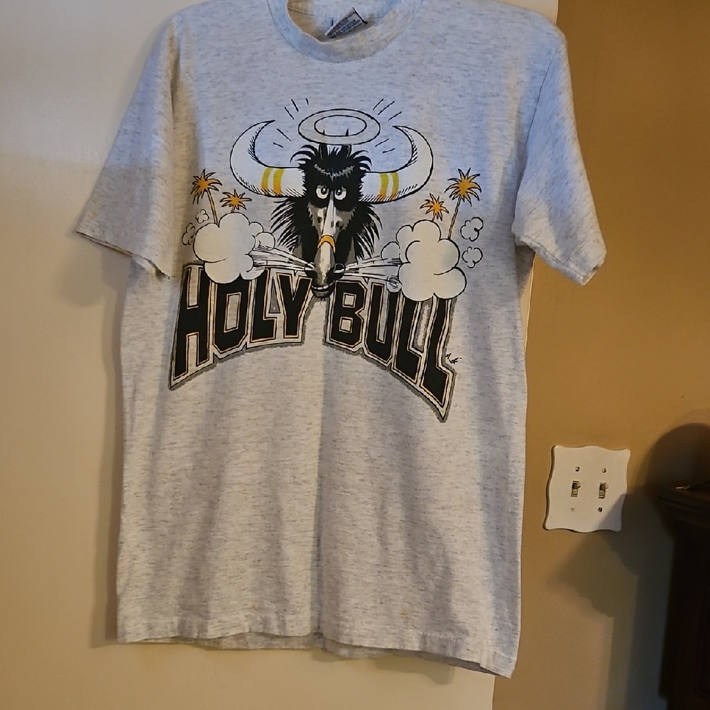 Holy Bull Graphic T-Shirt size M. VINTAGE..SINGLE STITCHED